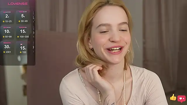 Snapshot of lolly_pie chatting on 01-10-25, 03:16 lolly pie online show from 01-10-25, 03:16