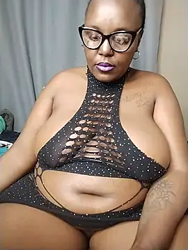 Snapshot of CHERRYYUMMY chatting on 06-27-26, 07:20 CHERRYYUMMY online show from 06-27-26, 07:20