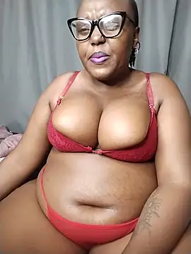 Snapshot of CHERRYYUMMY chatting on 06-19-26, 09:26 CHERRYYUMMY online show from 06-19-26, 09:26