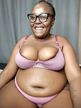 Snapshot of CHERRYYUMMY chatting on 07-18-26, 09:56 CHERRYYUMMY online show from 07-18-26, 09:56