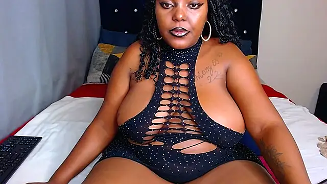CHERRYYUMMY online show from 02-25-25, 05:08