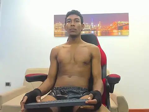 Snapshot of dominic_hot69 chatting on 12-17-24, 10:22 dominic hot69 online show from 12-17-24, 10:22