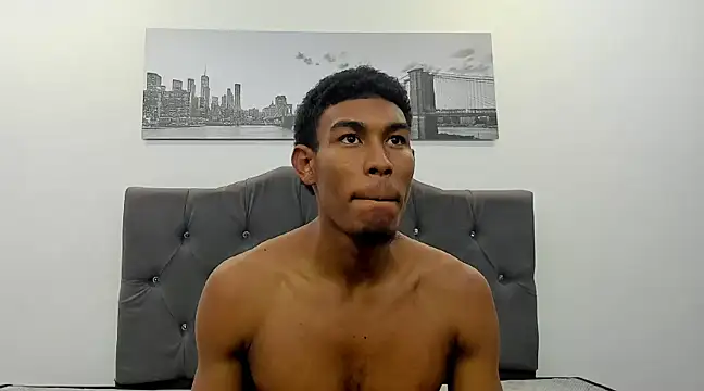 Snapshot of dominic_hot69 chatting on 12-08-24, 05:17 dominic hot69 online show from 12-08-24, 05:17