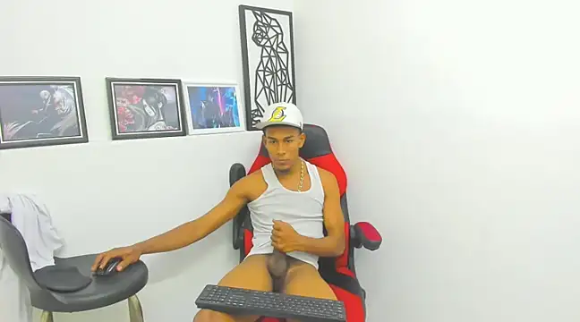 Snapshot of dominic_hot69 chatting on 01-02-25, 11:41 dominic hot69 online show from 01-02-25, 11:41