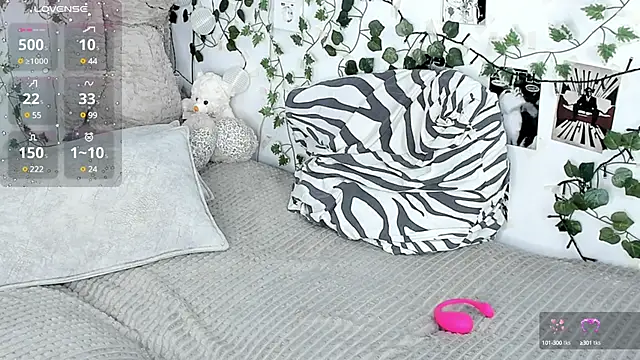 Snapshot of pusillanimouss chatting on 03-12-25, 04:56 pusillanimouss online show from 03-12-25, 04:56