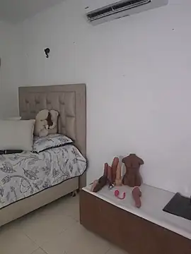 Snapshot of milf_venus chatting on 07-10-26, 06:30 milf venus online show from 07-10-26, 06:30