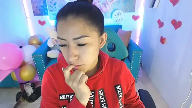 Sofi hot 4m online show from 03-10-25, 12:49