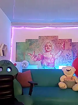 Sofi hot 4m online show from 03-13-25, 12:24