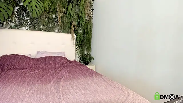 ElizaNik  online show from 09-21-25, 04:45