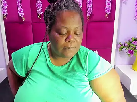 rocio bbw  online show from 12-21-25, 12:02