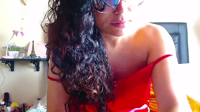 Lunavega1 online show from 01-18-26, 04:54