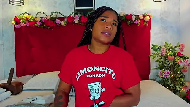 SilvannaFit online show from 12-15-25, 12:00