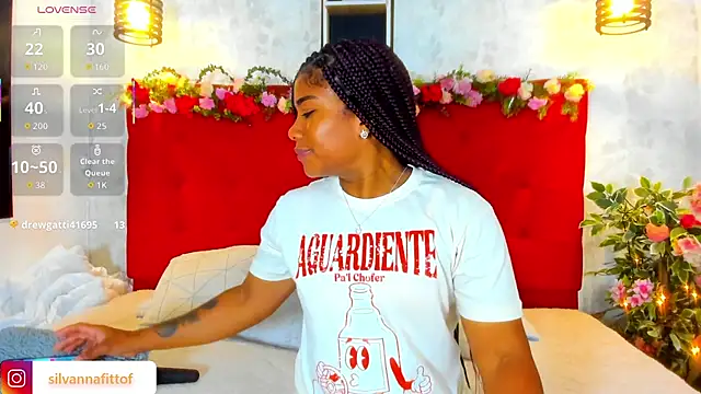 SilvannaFit online show from 12-22-25, 12:05