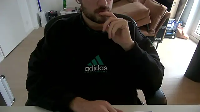 taallguyy 196 online show from 01-09-26, 10:44