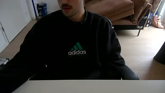 taallguyy 196 online show from 01-12-26, 10:11