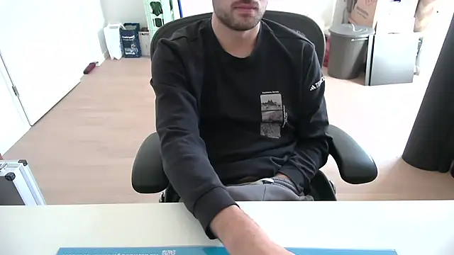 taallguyy 196 online show from 11-13-25, 11:14