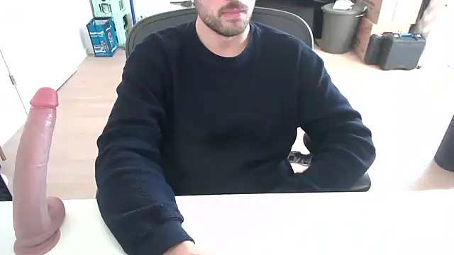 taallguyy 196 online show from 12-04-25, 01:10