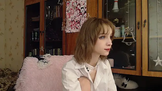 Snapshot of cloudgirrl chatting on 02-03-25, 08:13 cloudgirrl online show from 02-03-25, 08:13