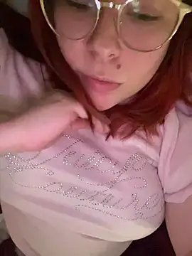 Snapshot of SoshyBaby chatting on 02-18-25, 09:53 SoshyBaby online show from 02-18-25, 09:53