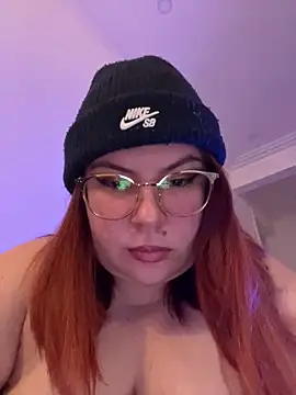 Snapshot of SoshyBaby chatting on 03-05-25, 01:21 SoshyBaby online show from 03-05-25, 01:21
