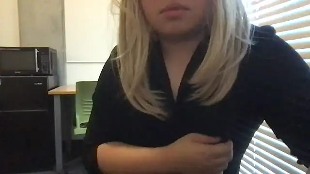 Jessica-Aine online show from 12-04-24, 03:59