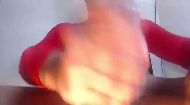 Snapshot of TyraBanks_hot chatting on 03-06-25, 03:13 TyraBanks hot online show from 03-06-25, 03:13