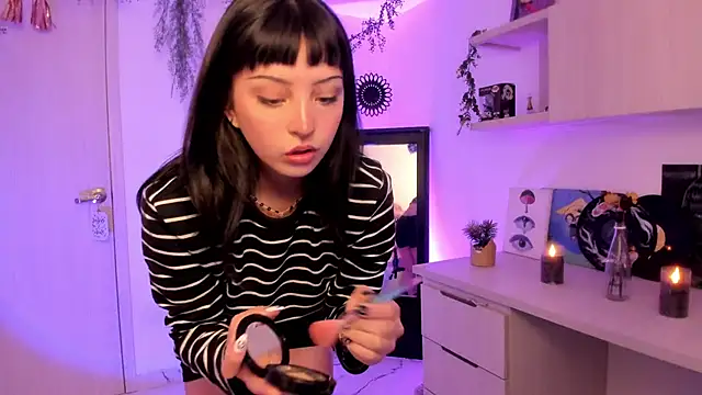 Francesca1  online show from 03-21-25, 05:54