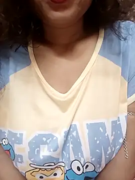 Sneha gril online show from 10-11-25, 04:13