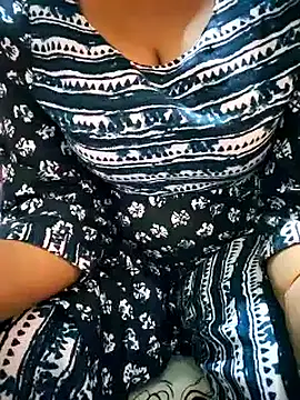 Cute-Apurva online show from 12-24-24, 08:22