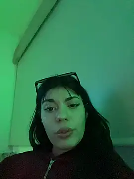 Snapshot of candycamiila chatting on 07-29-26, 04:33 candycamiila online show from 07-29-26, 04:33