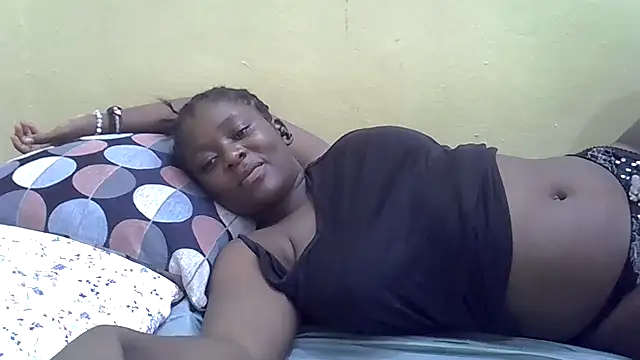 Snapshot of Harrisamor chatting on 12-04-25, 11:37 Harrisamor online show from 12-04-25, 11:37