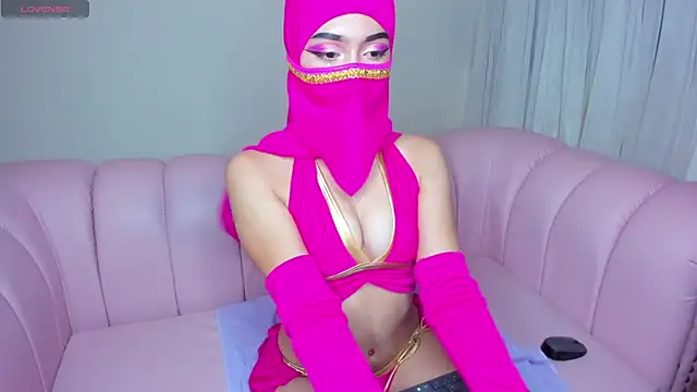 Snapshot of Aaliyah_Salma chatting on 01-27-25, 10:27 Aaliyah Salma online show from 01-27-25, 10:27