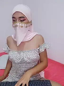 Snapshot of Aaliyah_Salma chatting on 02-01-25, 09:08 Aaliyah Salma online show from 02-01-25, 09:08