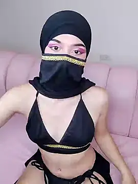 Snapshot of Aaliyah_Salma chatting on 01-22-25, 07:34 Aaliyah Salma online show from 01-22-25, 07:34