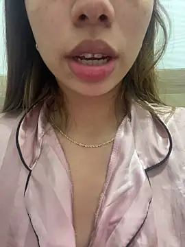 Aaliyah Salma online show from 06-24-26, 04:27