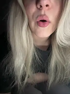 SUSELLAM1 online show from 04-14-26, 05:51