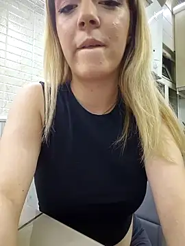 SUSELLAM1 online show from 12-22-24, 03:22