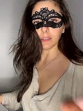Snapshot of LeMagique- chatting on 01-17-26, 04:32 LeMagique- online show from 01-17-26, 04:32