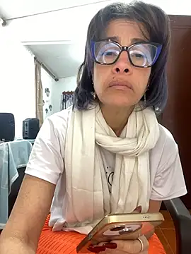 Snapshot of Goddess-Love- chatting on 05-10-26, 11:14 Goddess-Love- online show from 05-10-26, 11:14