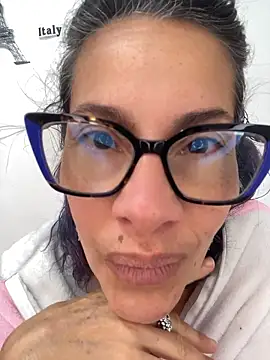 Snapshot of Goddess-Love- chatting on 04-23-26, 12:29 Goddess-Love- online show from 04-23-26, 12:29