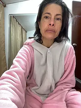 Snapshot of Goddess-Love- chatting on 06-16-26, 09:09 Goddess-Love- online show from 06-16-26, 09:09