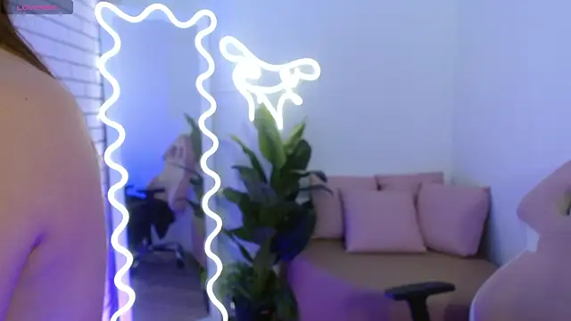 Foxy tay online show from 12-12-24, 02:04