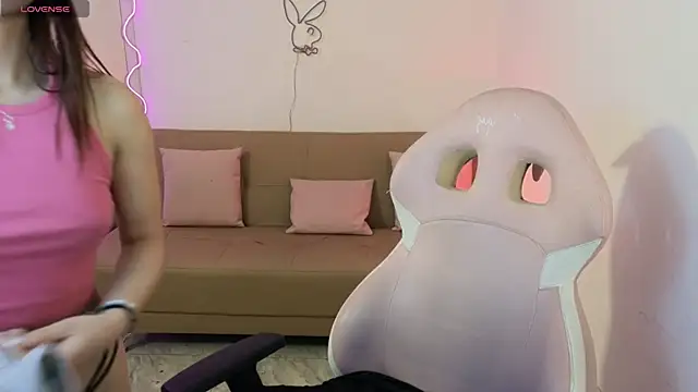 Foxy tay online show from 12-31-24, 03:23