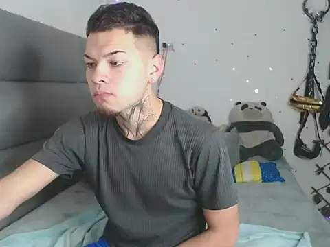 MarceloMilk online show from 10-22-25, 05:29