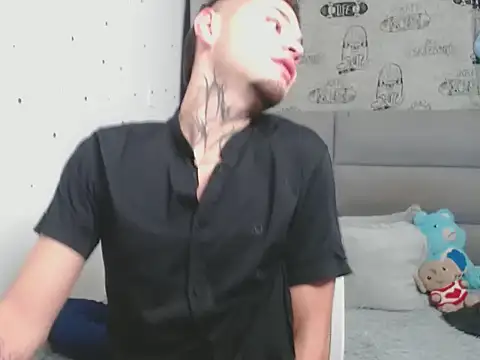 MarceloMilk online show from 10-19-25, 02:36