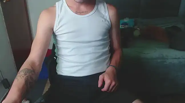 MarceloMilk online show from 03-20-25, 02:19