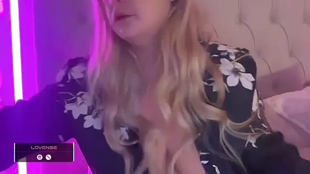 blairbella online show from 09-23-25, 05:14