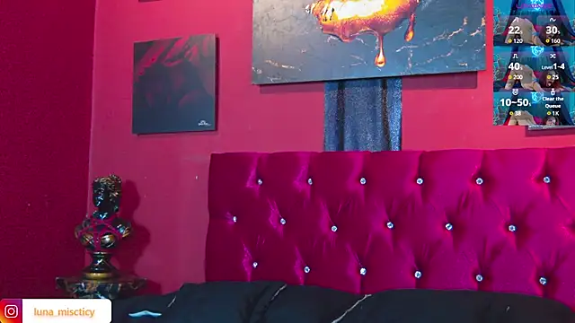 Lunamistyc online show from 11-12-25, 07:40