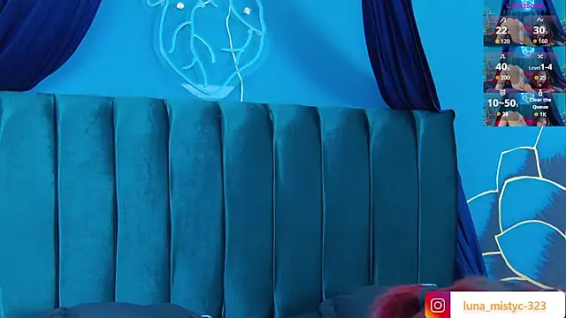 Lunamistyc online show from 03-25-26, 09:03