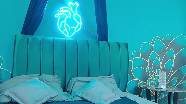 Snapshot of Lunamistyc chatting on 02-02-26, 08:08 Lunamistyc online show from 02-02-26, 08:08